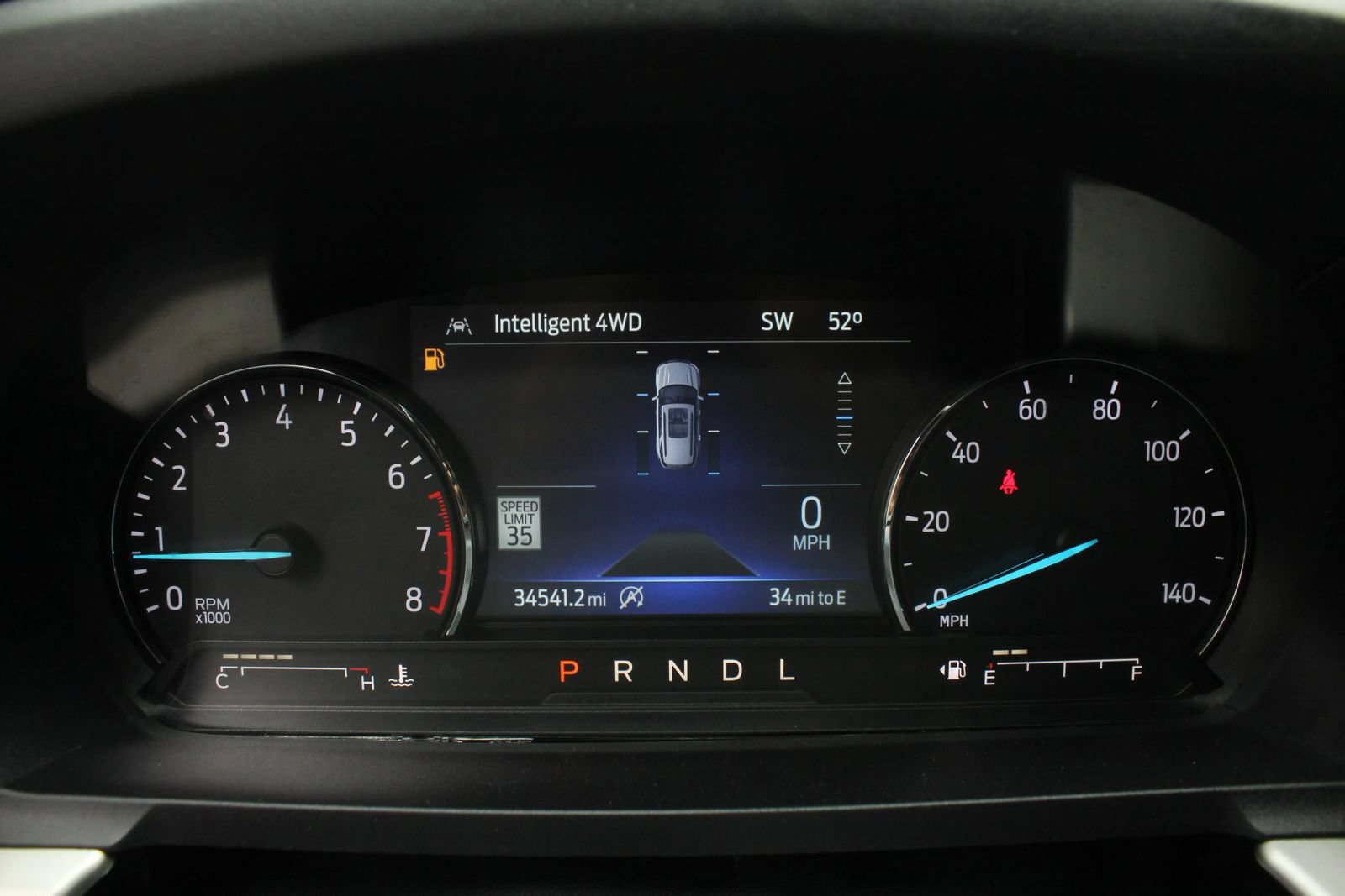 Used 2021 Ford Explorer XLT w/ Equipment Group 202A AWD/4WD image 34