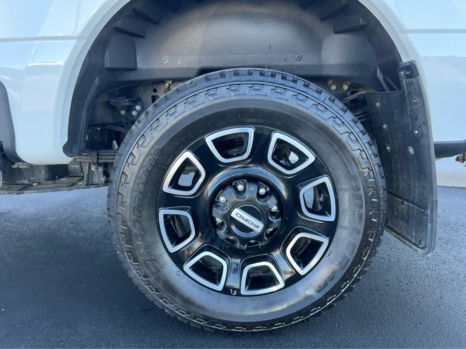 Certified 2025 Ford F350 Platinum AWD/4WD image 14