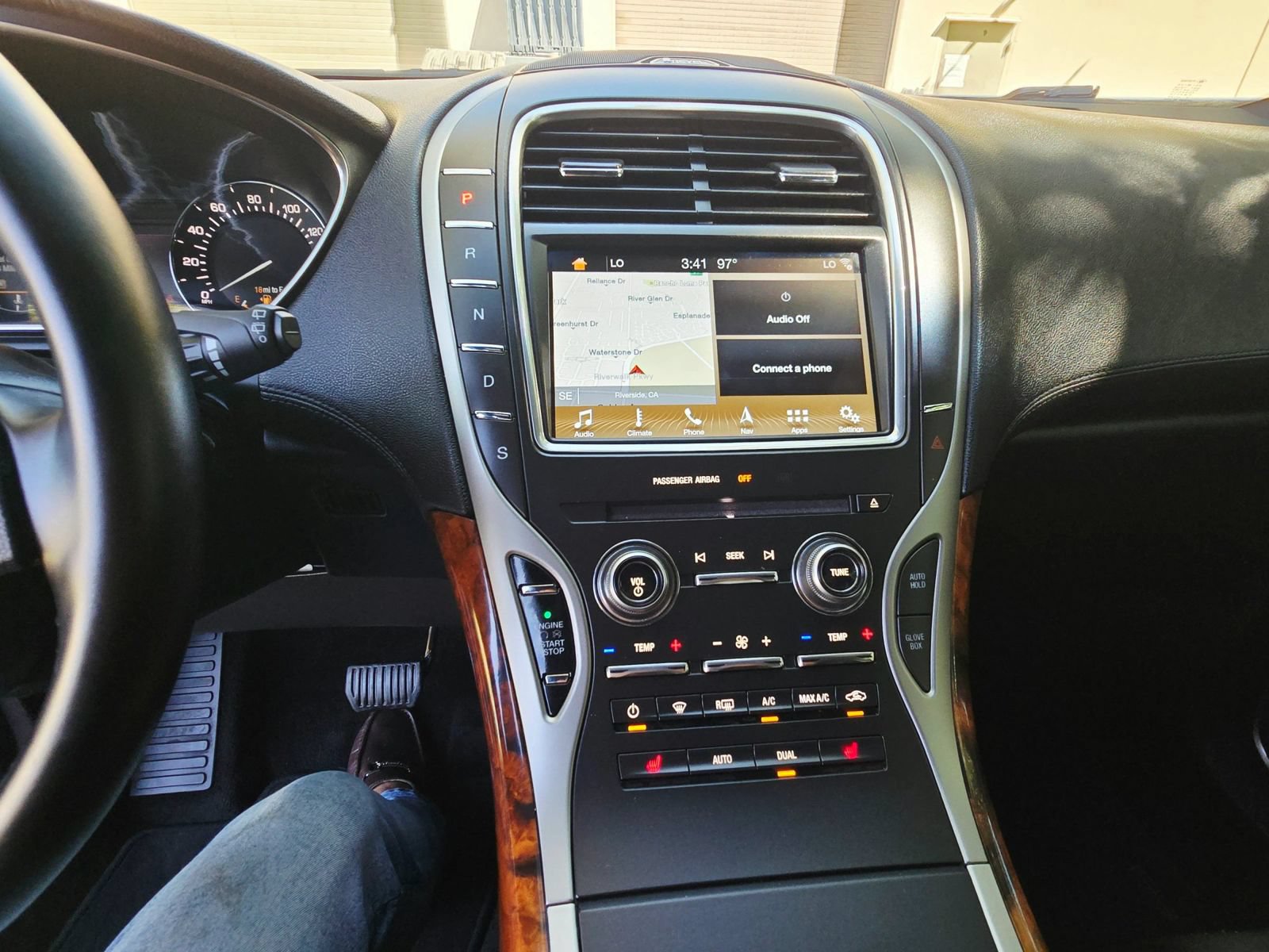 Used 2016 Lincoln MKX Select w/ Select Plus Package FWD image 20