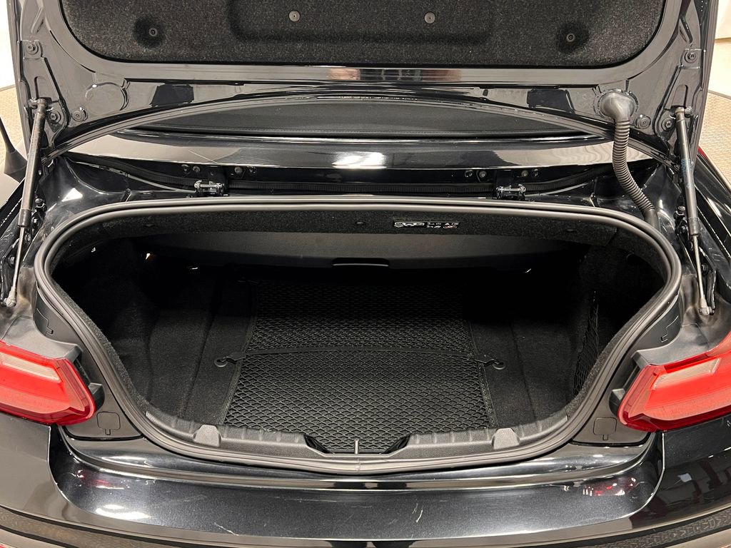 Used 2016 BMW M235i Convertible RWD image 26