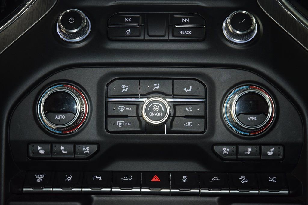 Used 2022 GMC Sierra 3500 Denali w/ Denali Ultimate Package image 32