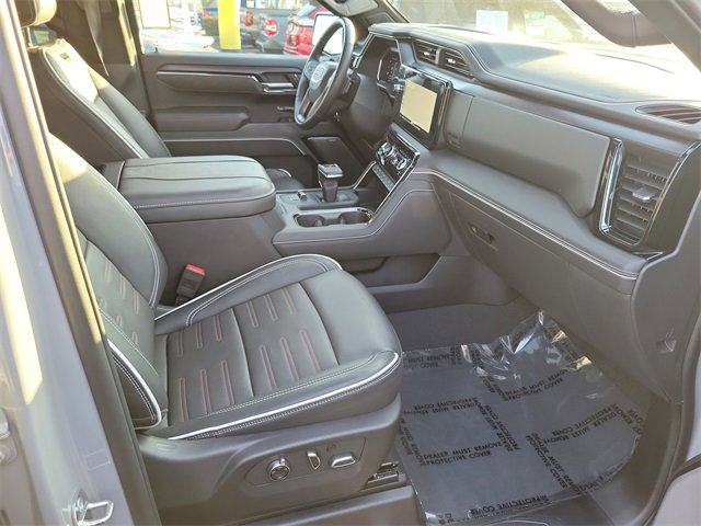 Used 2024 GMC Sierra 1500 AT4X image 18