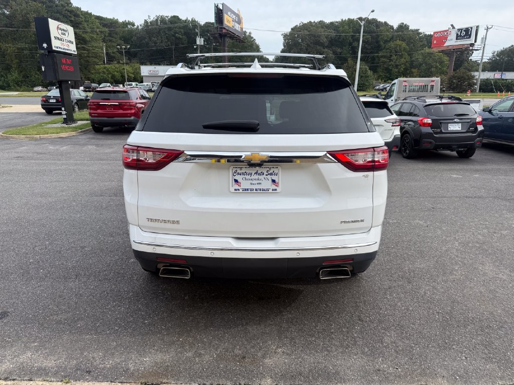 Used 2019 Chevrolet Traverse Premier w/ Driver Confidence II Package FWD image 6