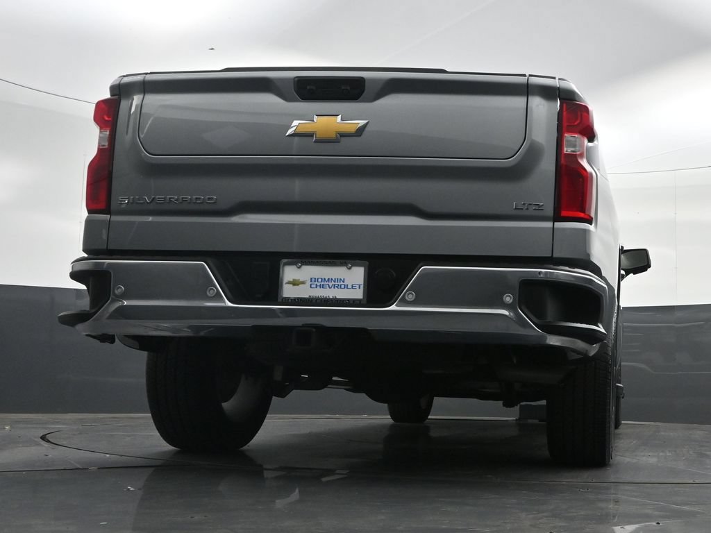Certified 2025 Chevrolet Silverado 1500 LTZ AWD/4WD image 34