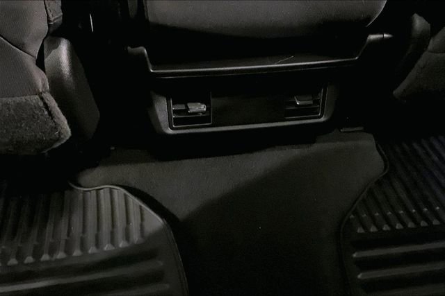 Used 2022 Chevrolet Silverado 2500 Custom w/ Custom Value Package AWD/4WD image 27