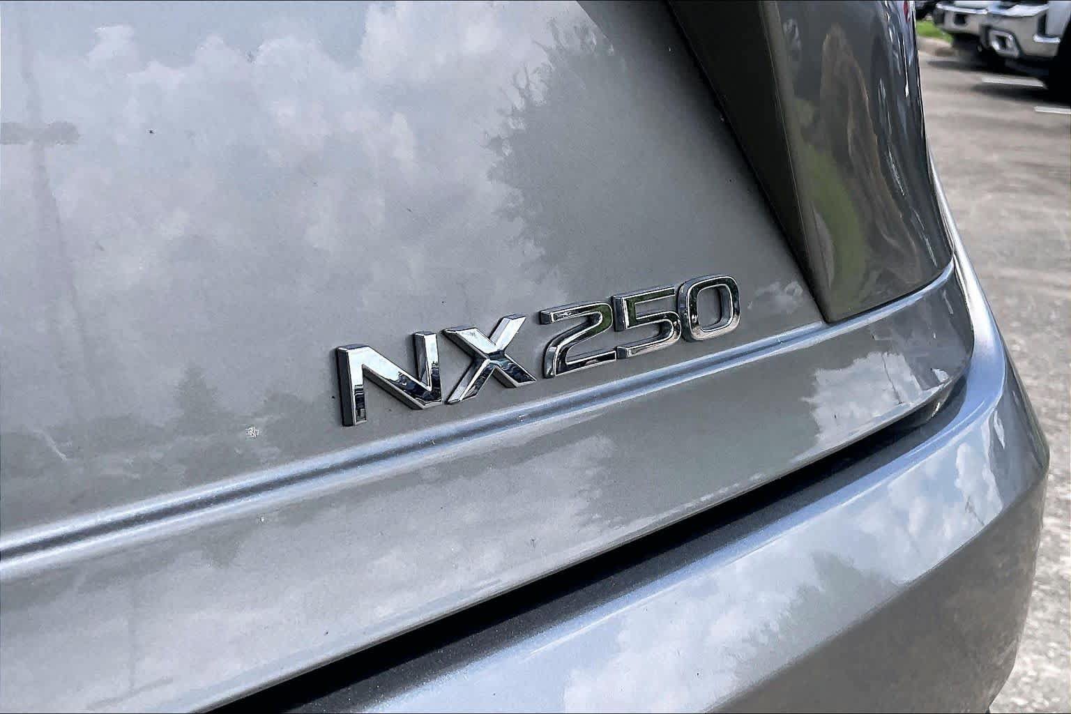 Used 2025 Lexus NX 250 FWD w/ Towing Package (2000 Lbs) image 28
