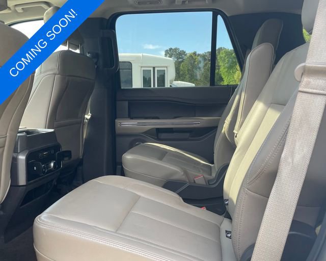 Used 2020 Ford Expedition XLT w/ Equipment Group 202A image 6