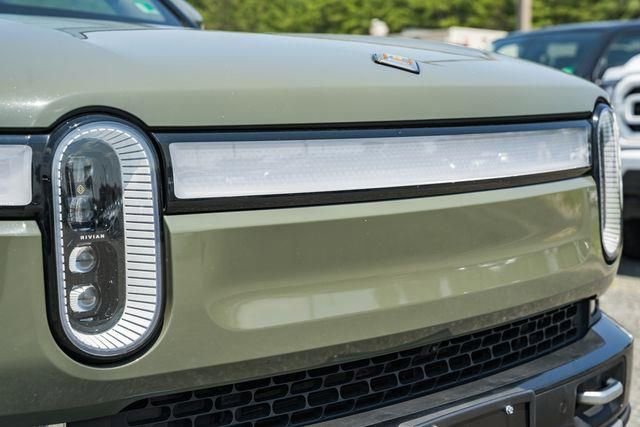 Used 2023 Rivian R1S Launch Edition image 31