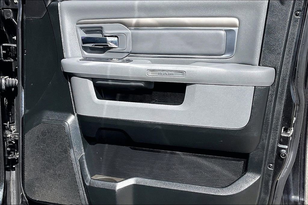 Used 2018 RAM 1500 Lone Star image 29