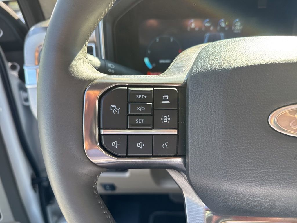 Used 2025 Ford F350 Platinum w/ Platinum Plus Package image 33