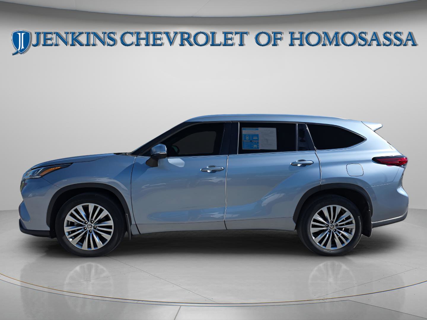 Used 2023 Toyota Highlander Platinum image 5