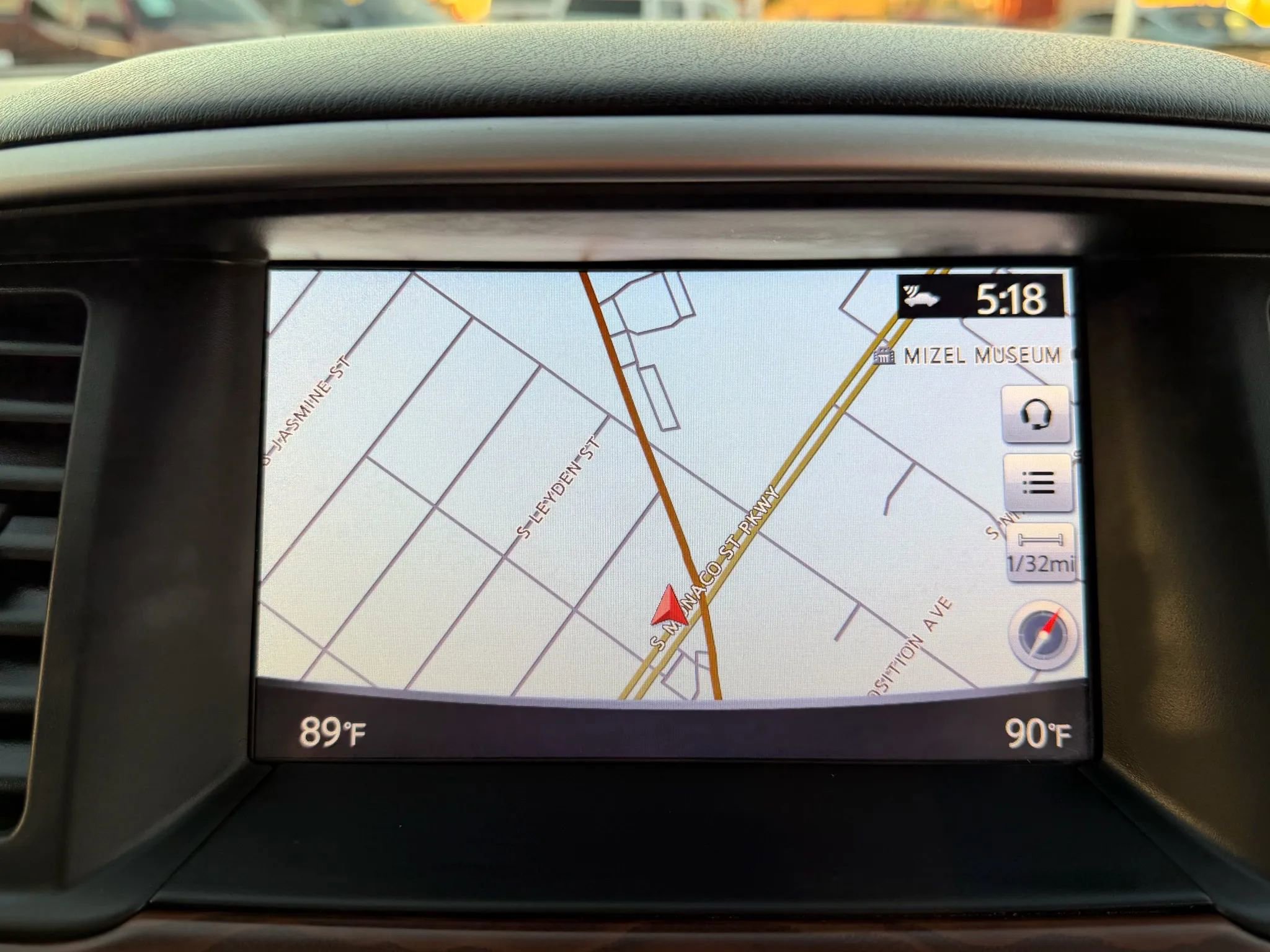 Used 2018 Nissan Pathfinder Platinum w/ Cargo Package image 41