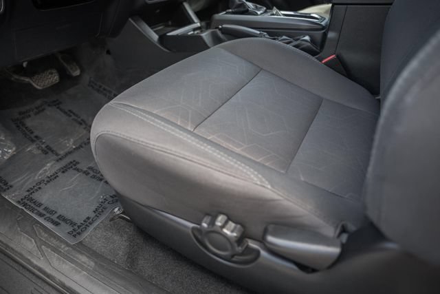Used 2018 Toyota Tacoma TRD Off-Road w/ Four Season Floor Mat Package AWD/4WD image 36