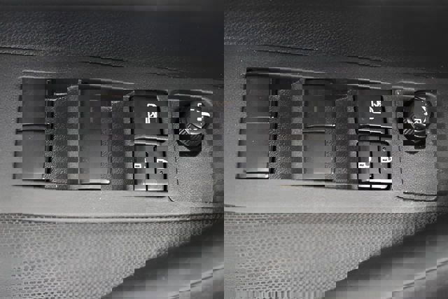 Used 2024 Toyota Corolla LE image 21