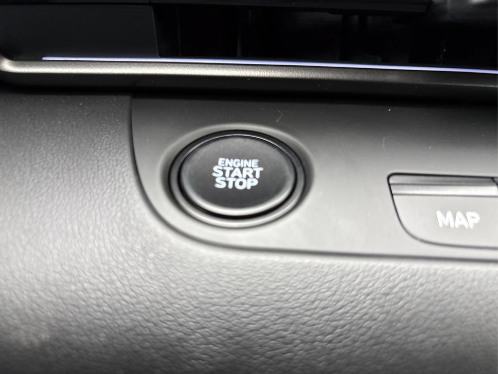 New 2026 Hyundai Elantra SEL FWD image 30