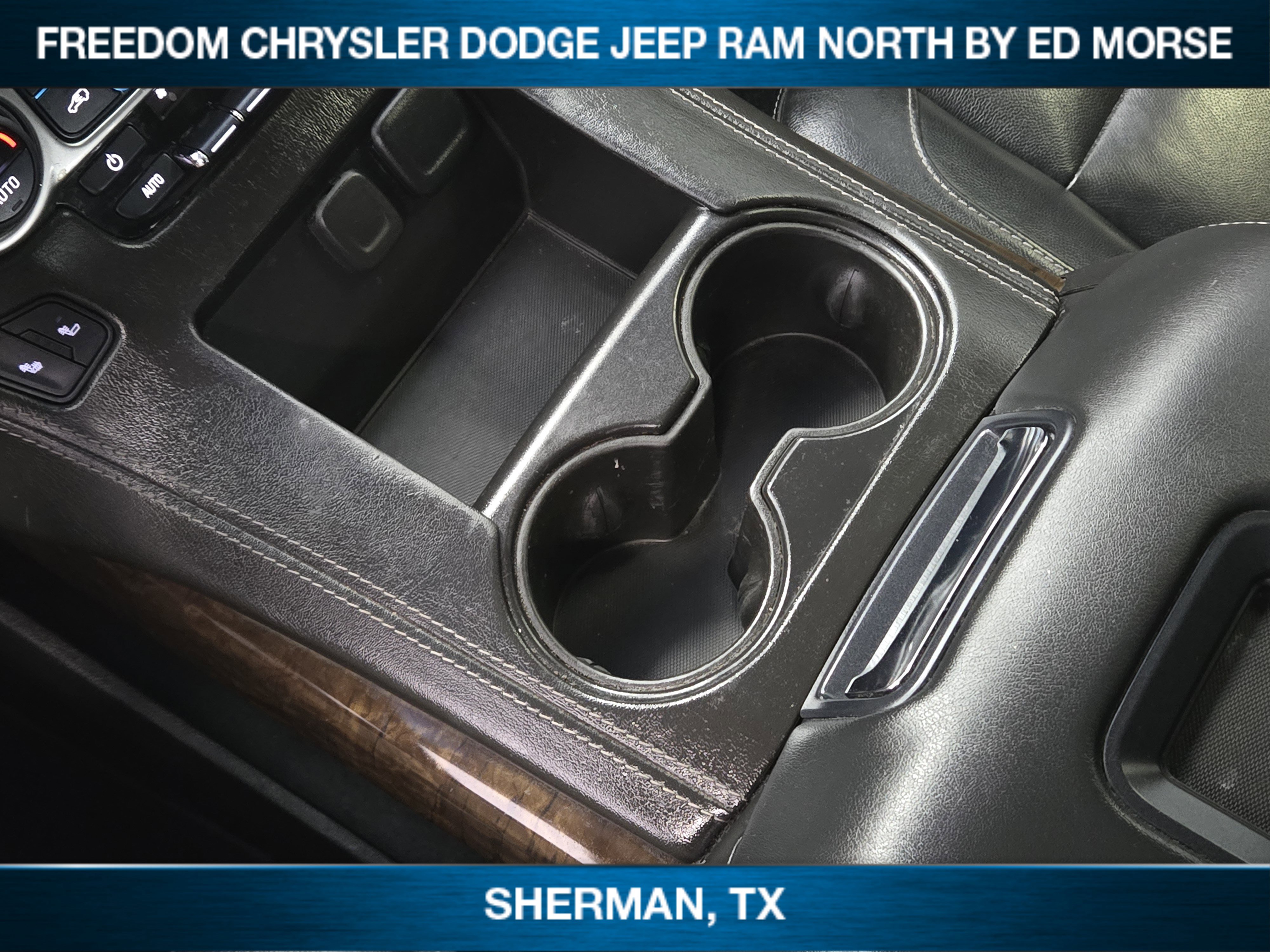 Used 2019 Chevrolet Suburban LT image 14