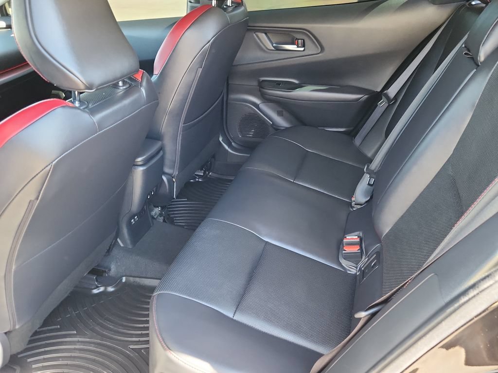 Used 2024 Toyota Prius Prime Premium FWD image 11
