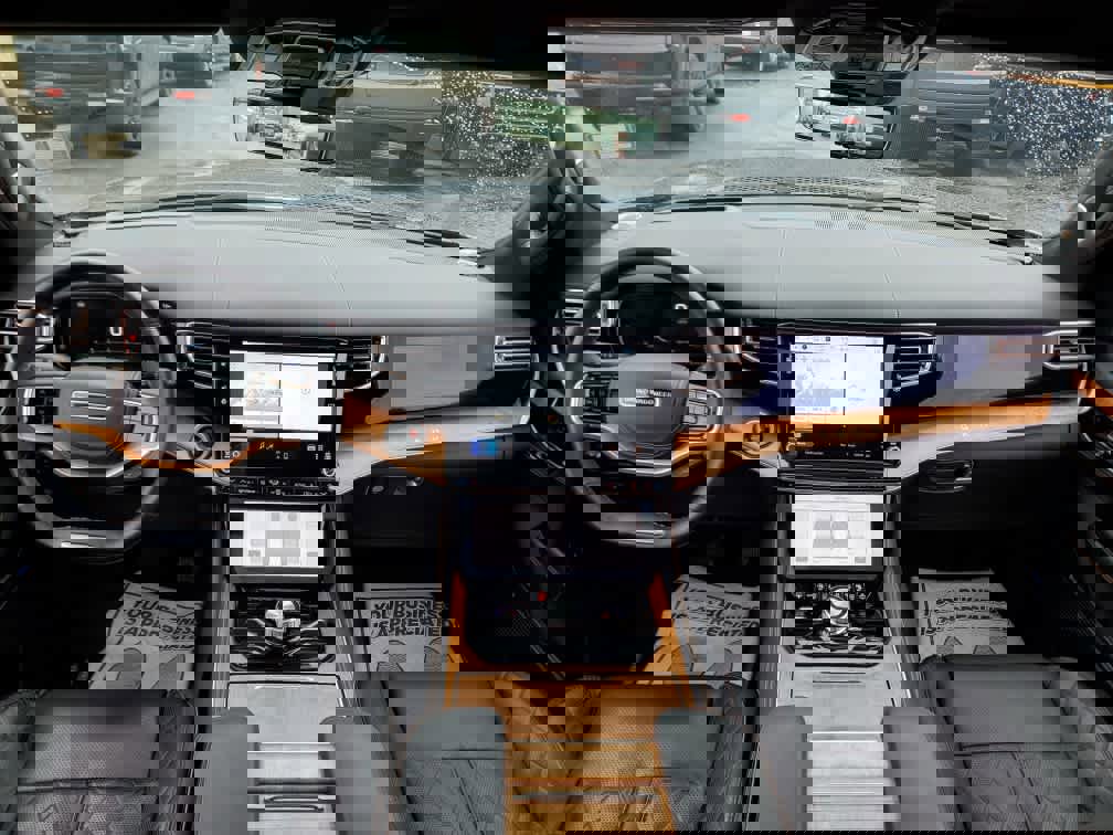 Used 2023 Jeep Grand Wagoneer Series III image 17