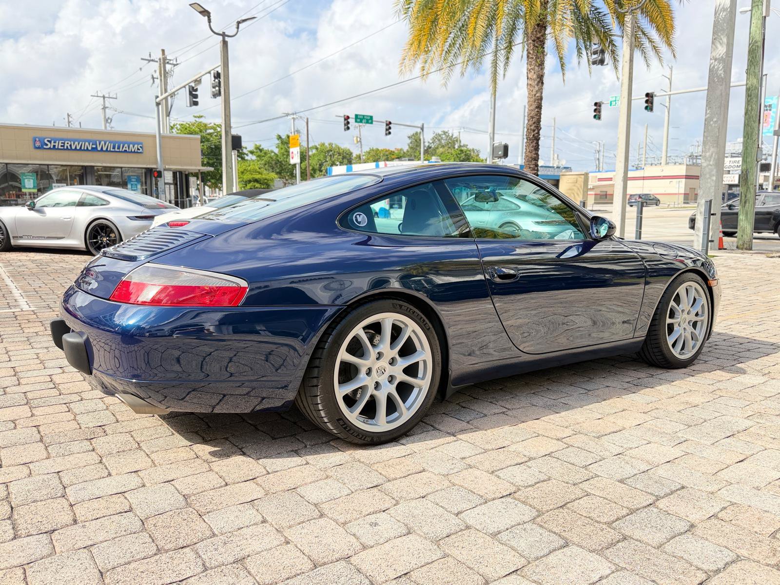 Used 2000 Porsche 911 Carrera RWD image 12