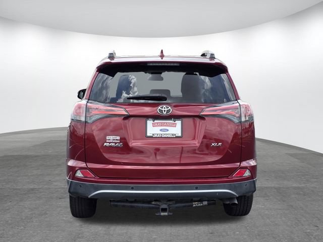 Used 2018 Toyota RAV4 XLE FWD image 5