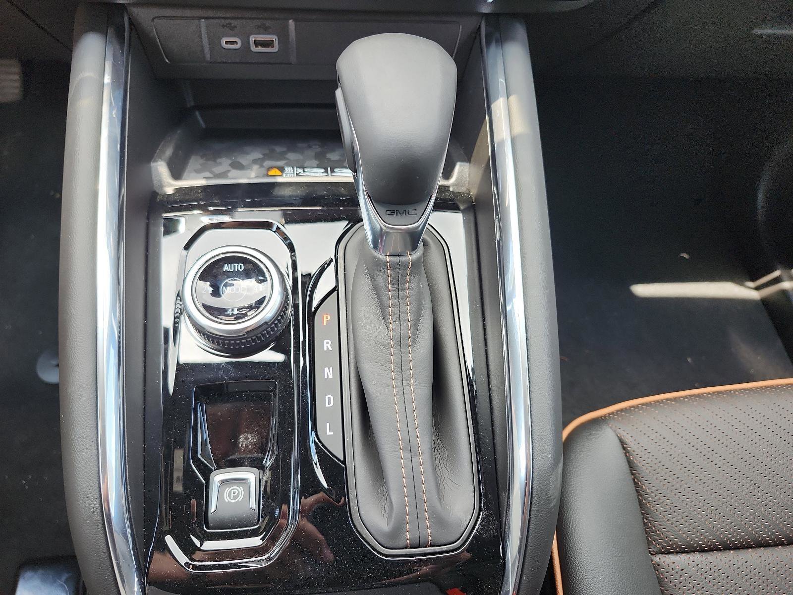 New 2025 GMC Canyon AT4 w/ Nightfall Edition image 16