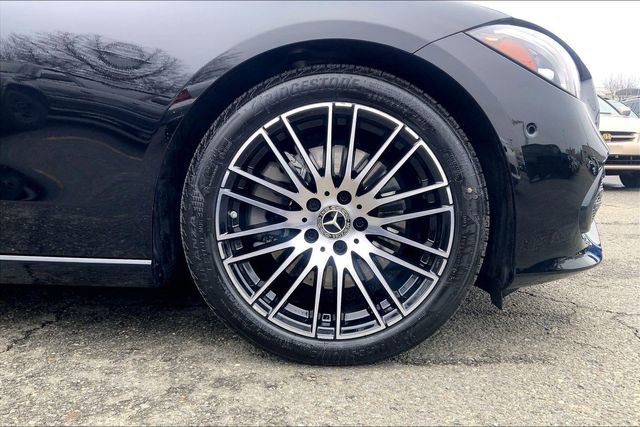 Used 2025 Mercedes-Benz C 300 4MATIC Sedan image 9