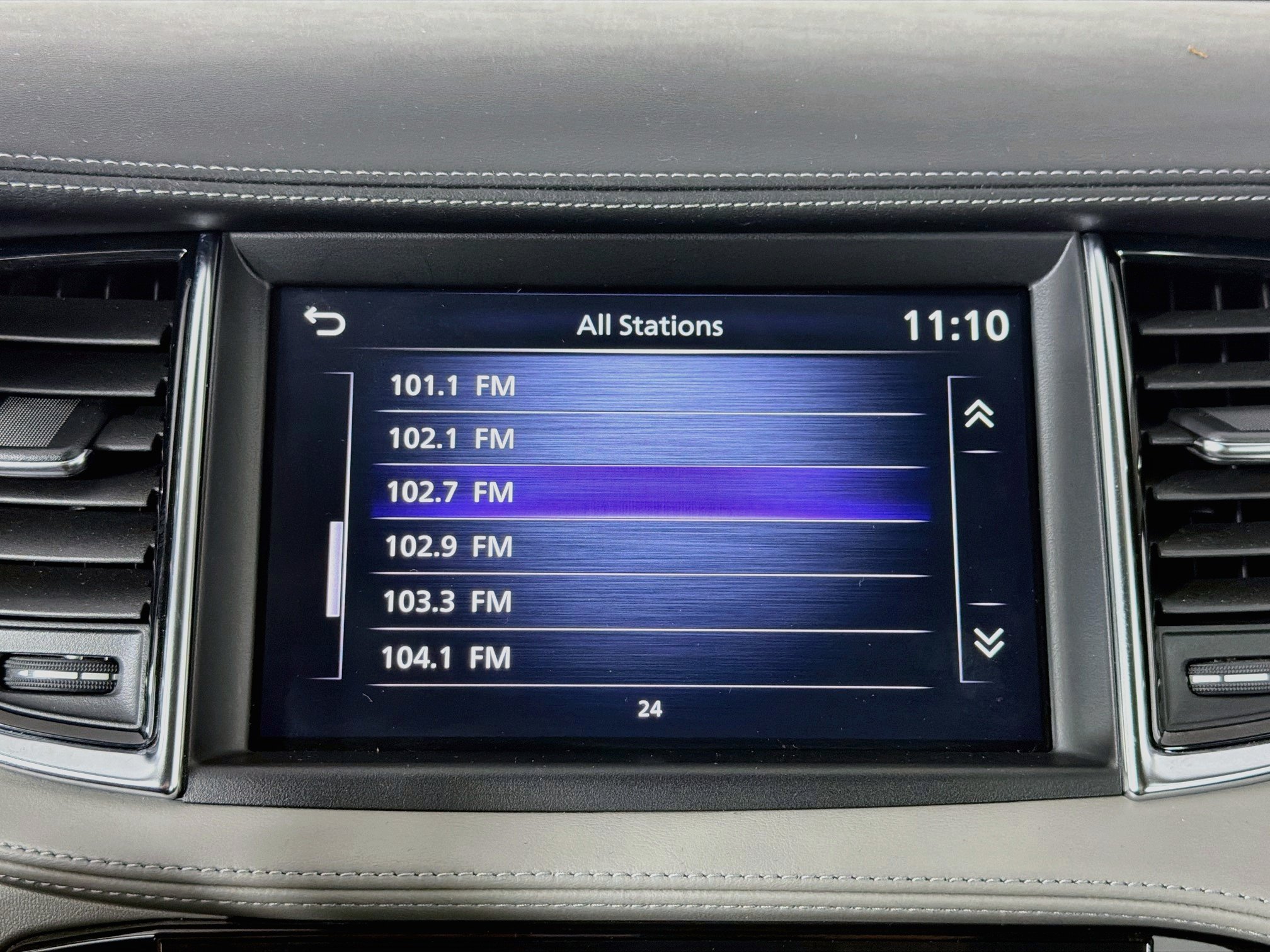 Used 2023 INFINITI QX50 Luxe AWD/4WD image 19