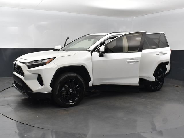 Used 2023 Toyota RAV4 SE w/ Convenience Package AWD/4WD image 28