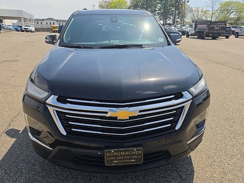 Used 2023 Chevrolet Traverse LT AWD/4WD image 8