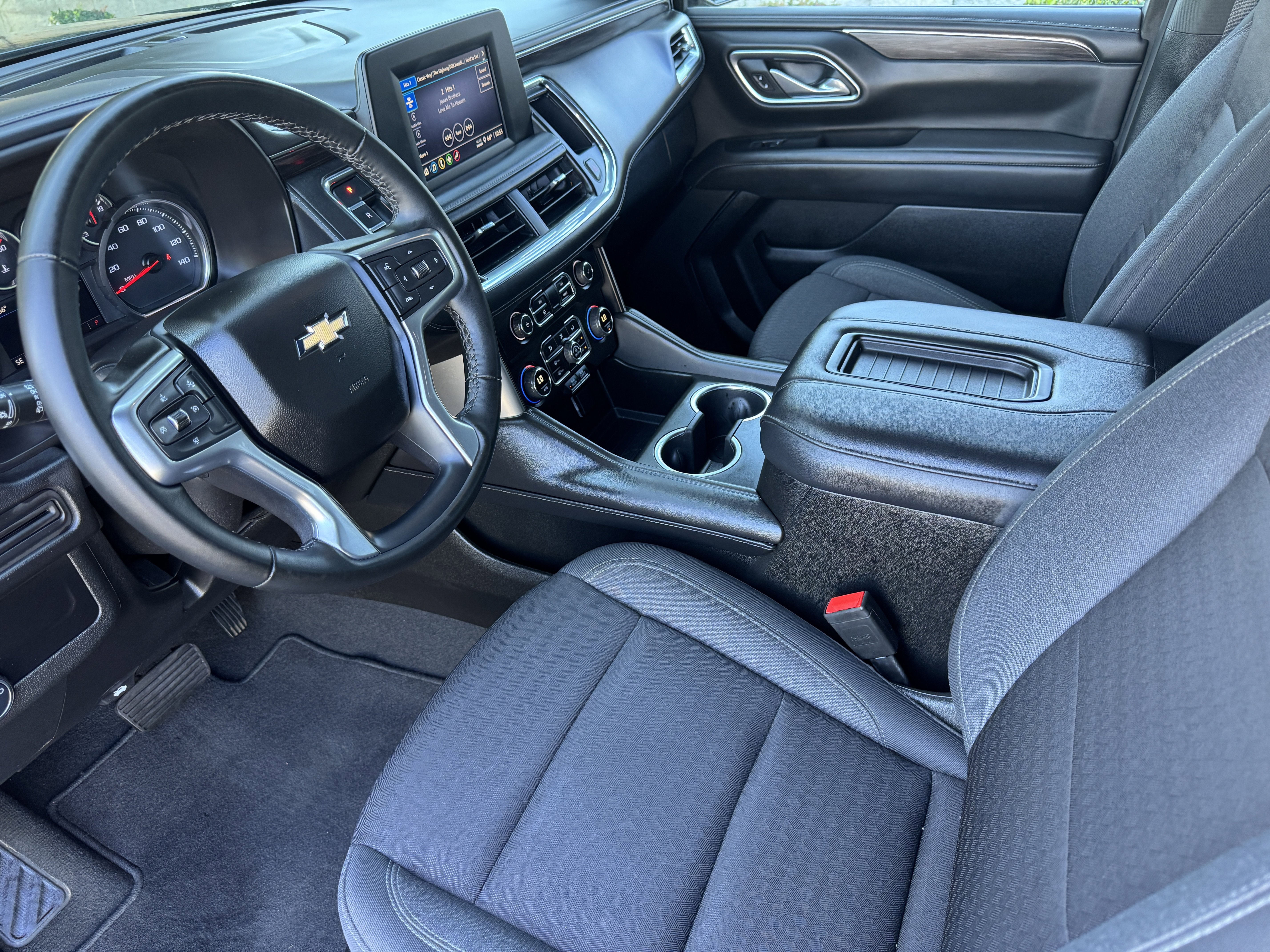 Certified 2024 Chevrolet Suburban LS image 9