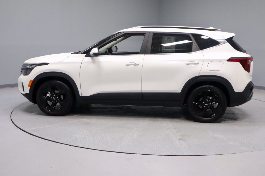 Used 2026 Kia Seltos EX w/ EX Sunroof Package FWD image 10