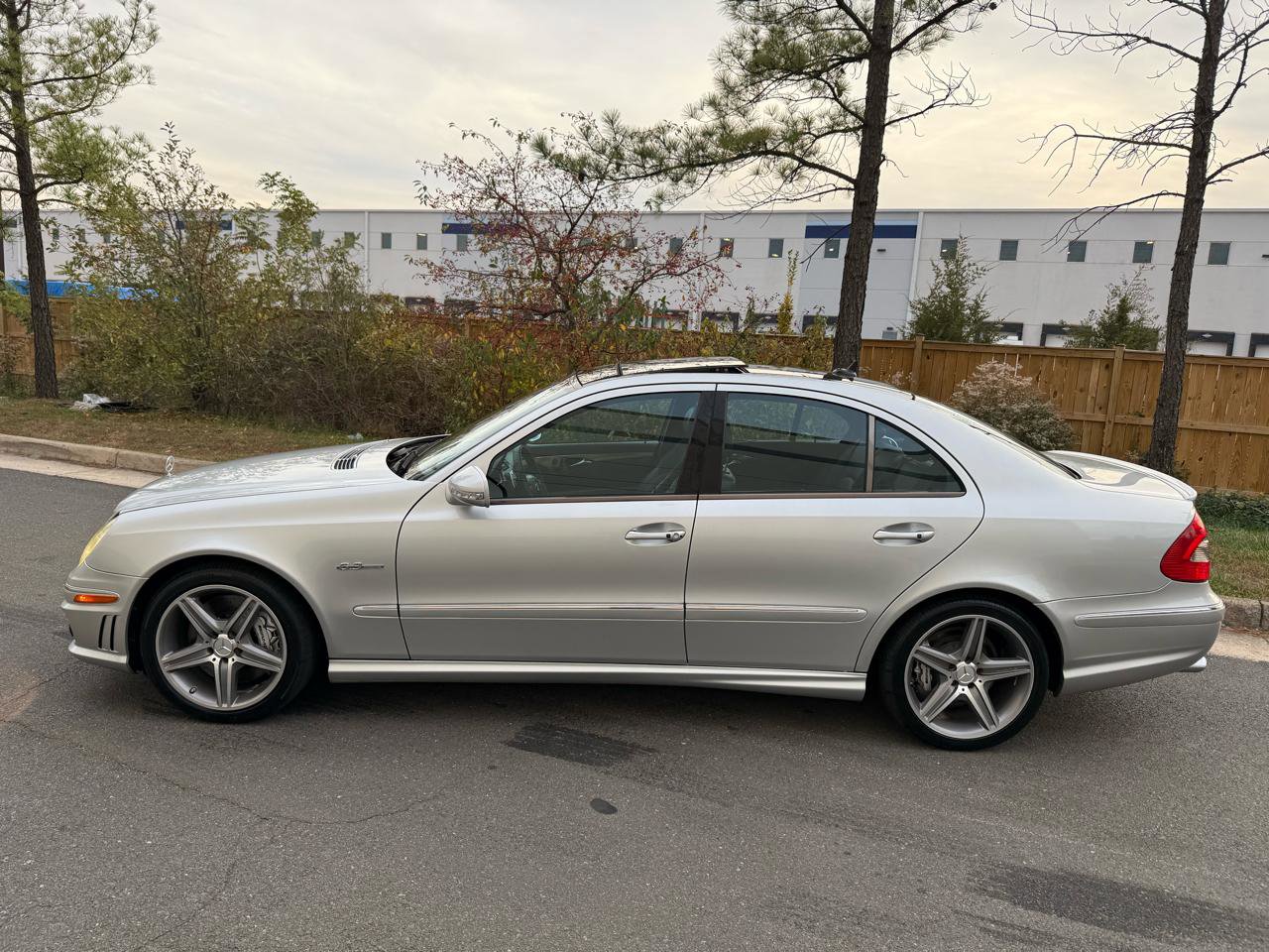 Used 2008 Mercedes-Benz E 63 AMG Sedan image 8