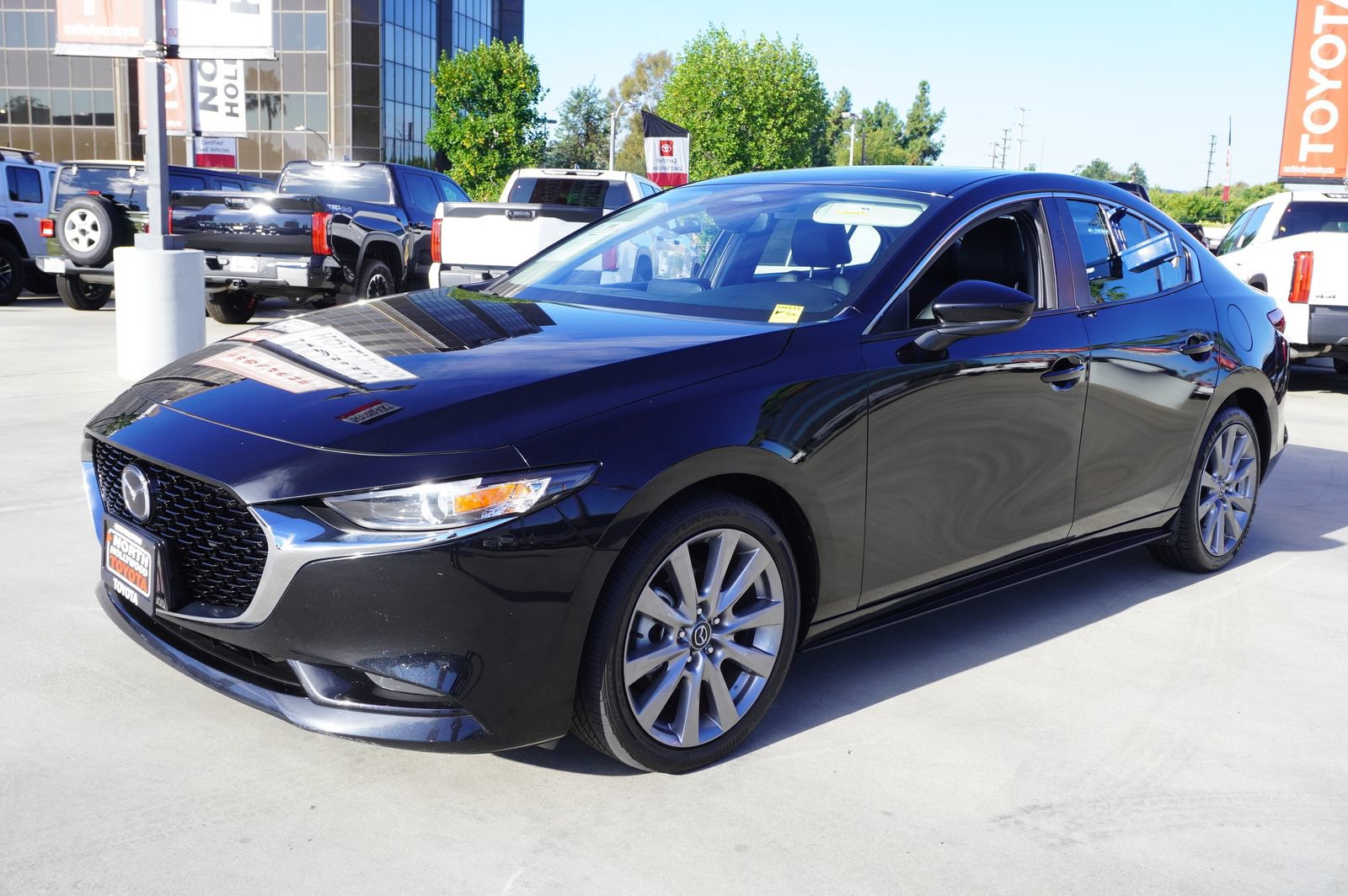 Used 2025 MAZDA MAZDA3 s FWD image 4