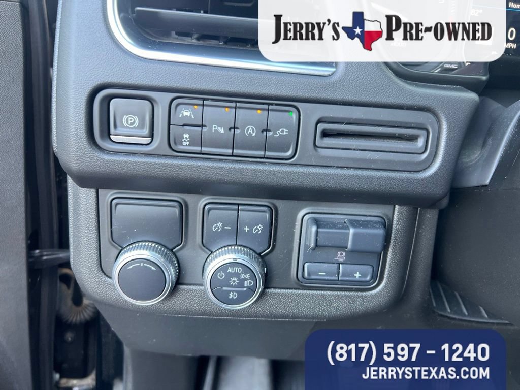 Used 2021 GMC Yukon XL SLT w/ SLT Luxury Plus Package RWD image 16