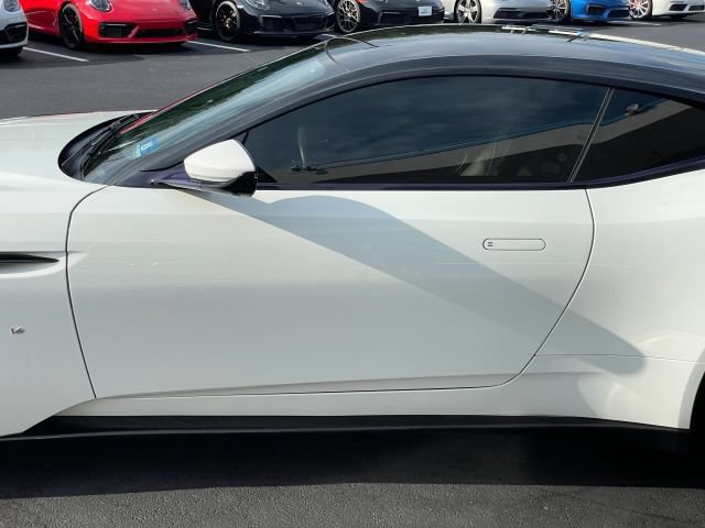 Used 2017 Aston Martin DB11 V12 RWD image 16