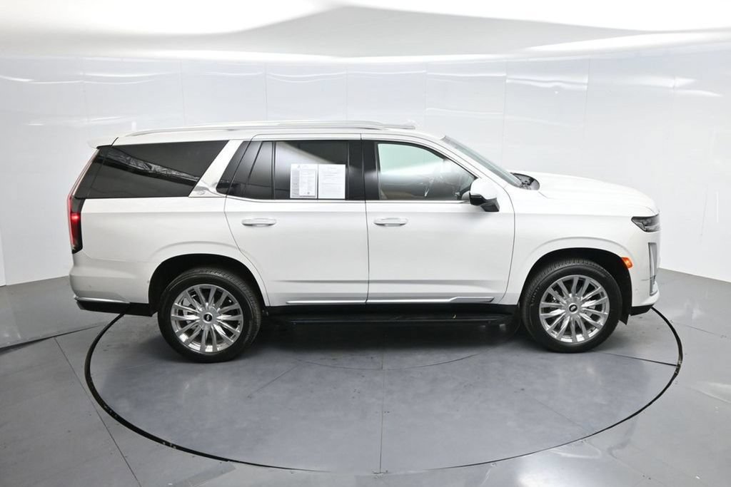 Used 2022 Cadillac Escalade Premium Luxury AWD/4WD image 73