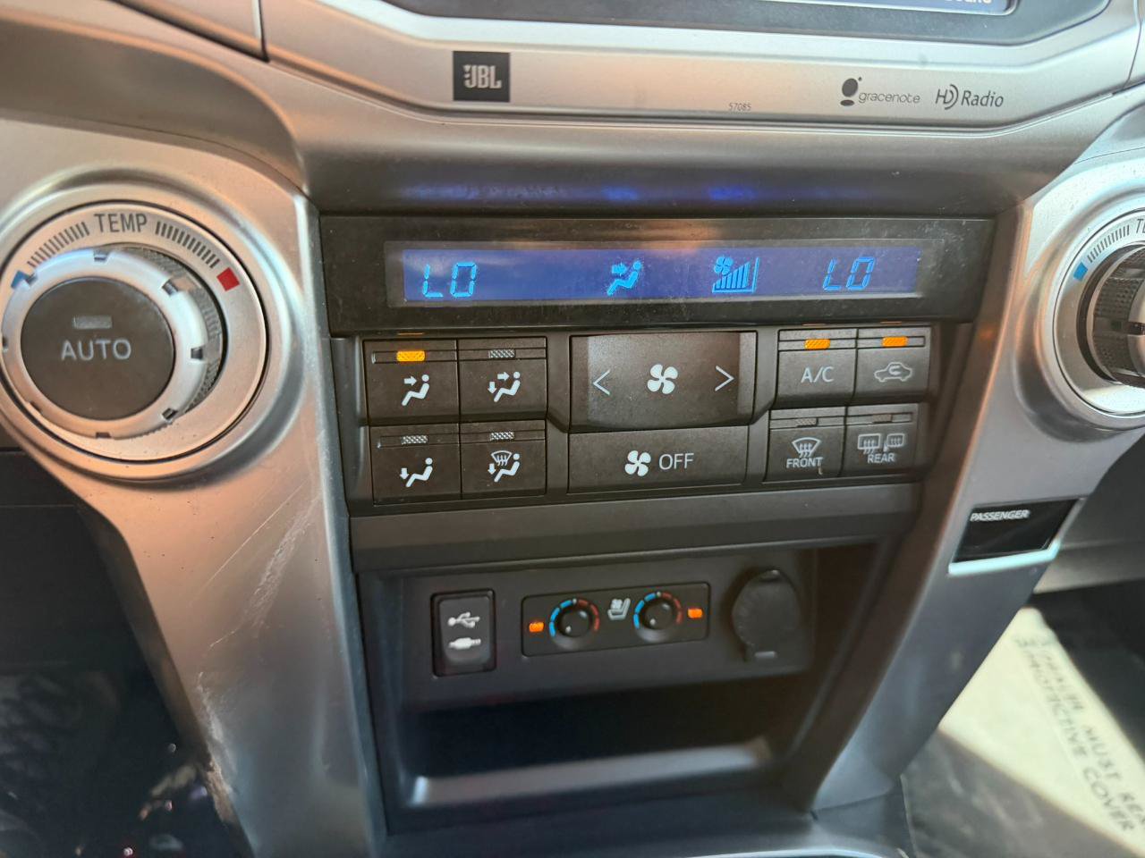 Used 2014 Toyota 4Runner Limited RWD image 33