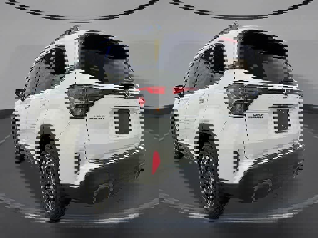 Used 2025 Subaru Forester Limited AWD/4WD image 3