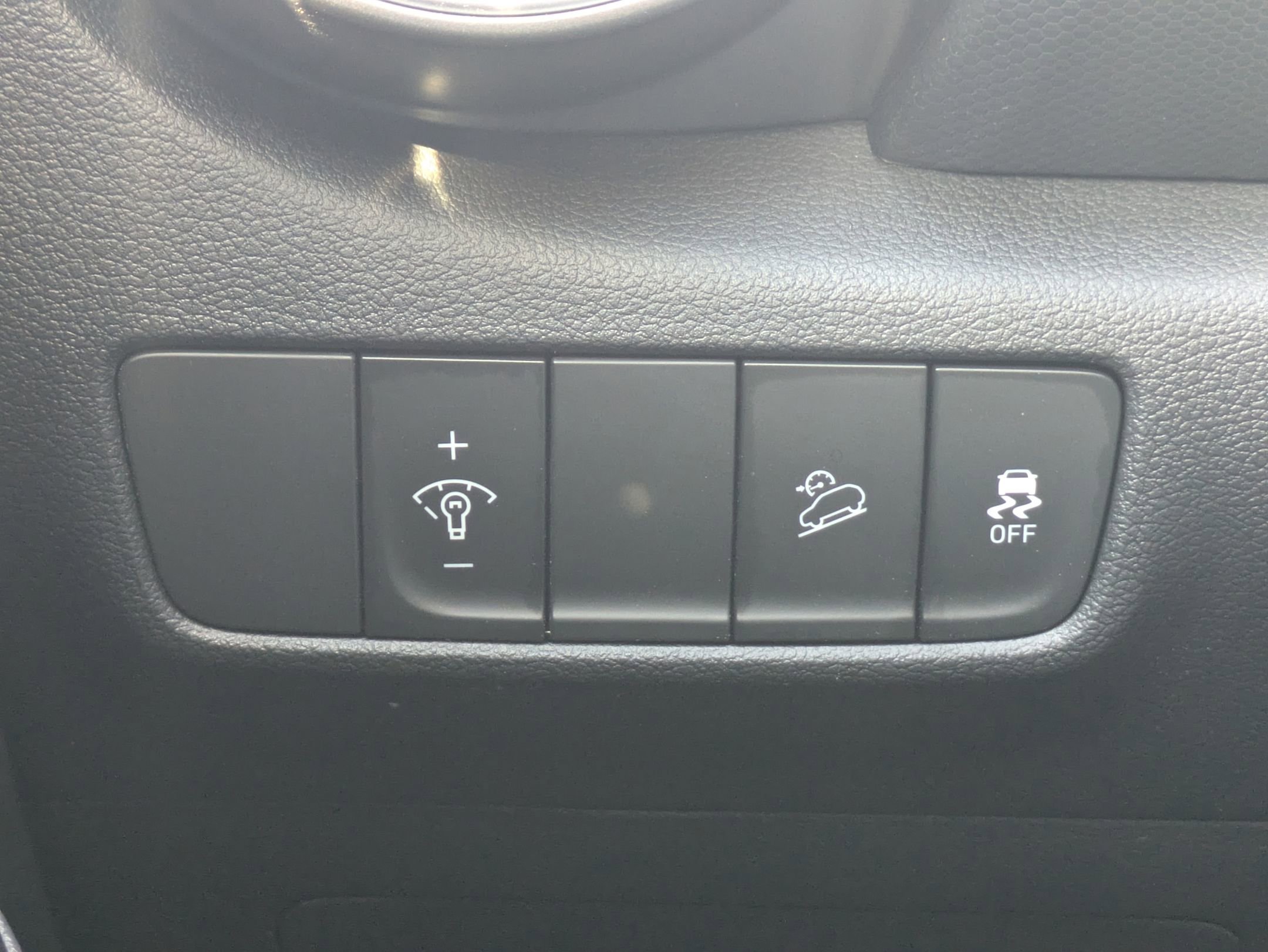 Used 2023 Hyundai Kona SEL image 17