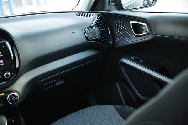 Used 2023 Kia Soul EX image 27