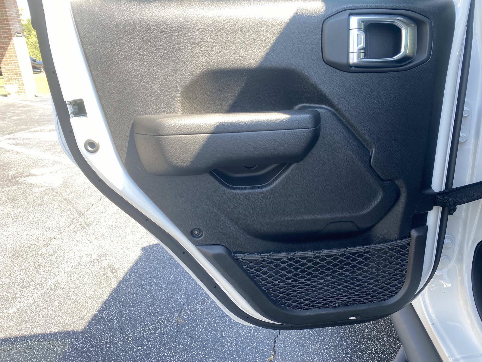 Used 2022 Jeep Gladiator Sport AWD/4WD image 16