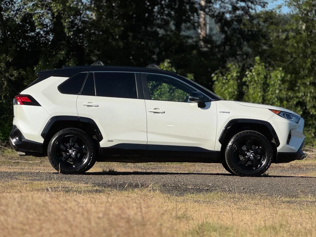 Used 2021 Toyota RAV4 XSE AWD/4WD image 8