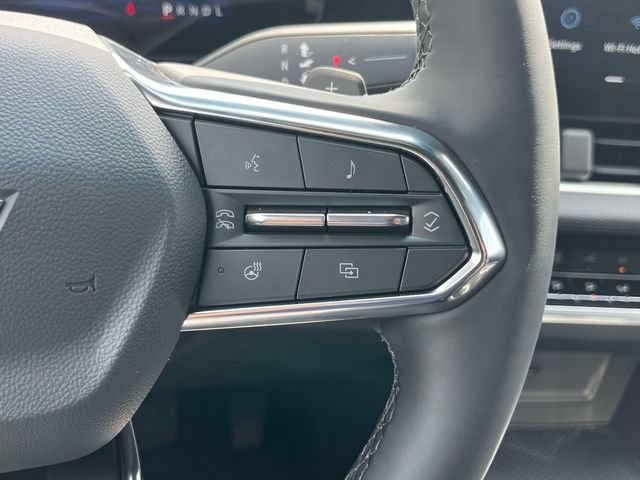New 2027 Chevrolet Equinox LT w/ LPO, Floor Liner Package FWD image 23