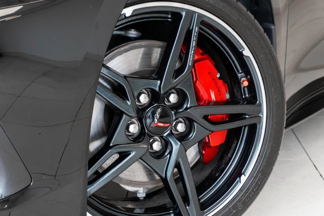 Used 2021 Chevrolet Corvette Stingray Preferred Cpe w/ Z51 Performance Package RWD image 2