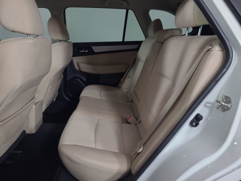 Used 2017 Subaru Outback 2.5i Premium AWD/4WD image 18