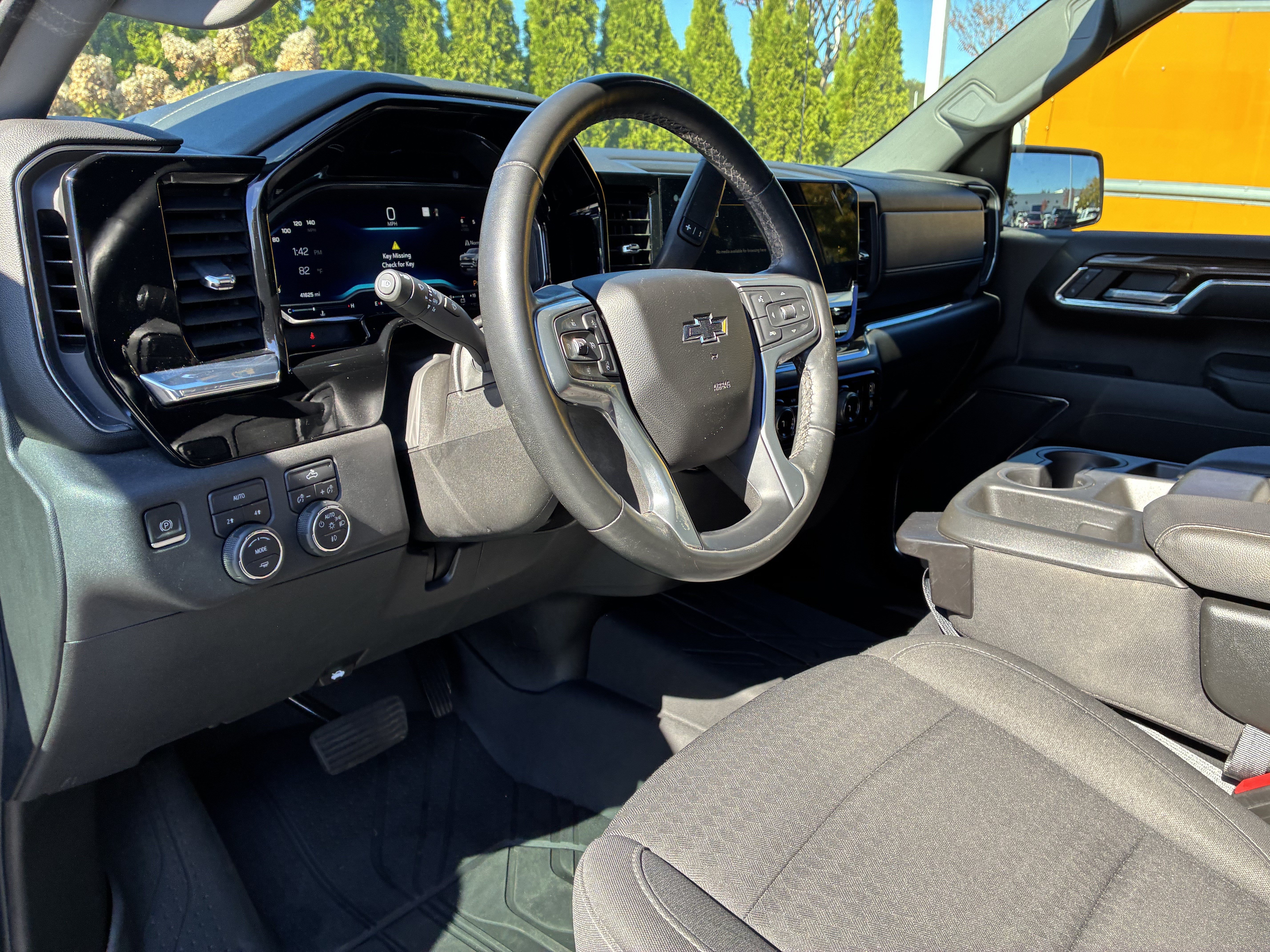 Used 2023 Chevrolet Silverado 1500 RST AWD/4WD image 23