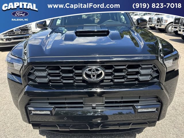 Used 2025 Toyota 4Runner TRD Sport AWD/4WD image 10