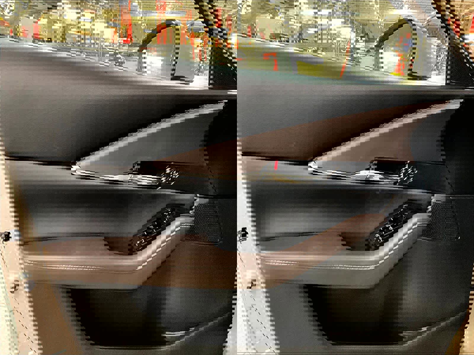 Used 2023 MAZDA CX-30 AWD 2.5 S w/ Premium Package image 9