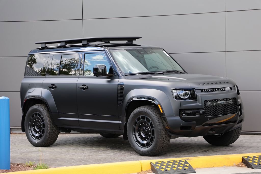 New 2026 Land Rover Defender 110 OCTA AWD/4WD image 2