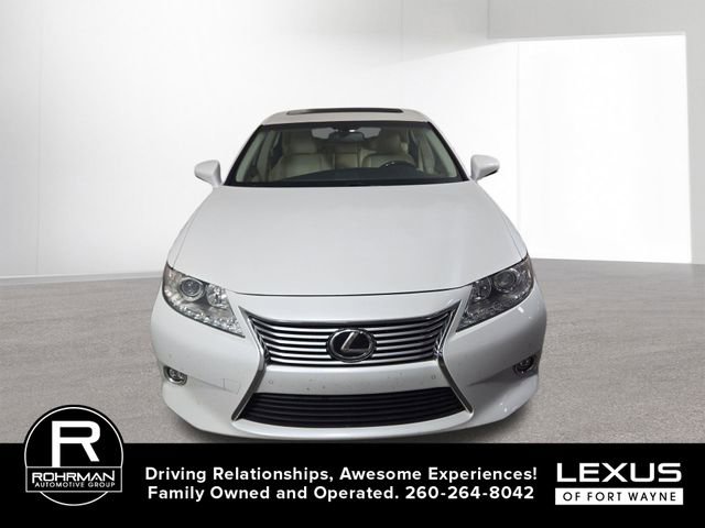 Used 2014 Lexus ES 350 w/ Luxury Package FWD image 3